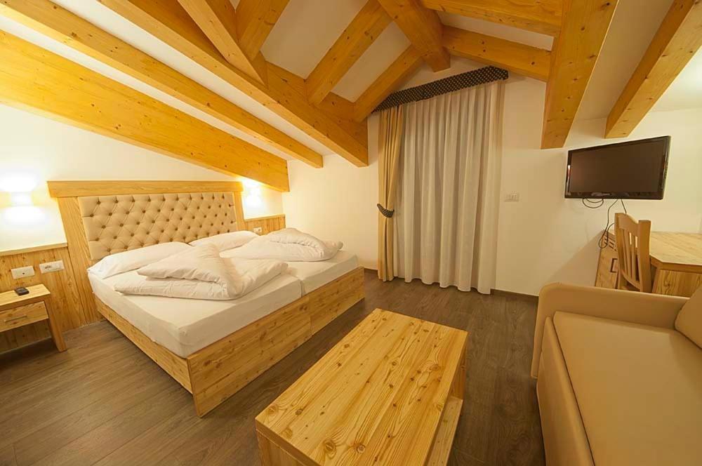 Hotel Niagara Ossana Quarto foto